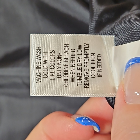 Black Ruffled Jacket Size Large - Picture 8 of 8